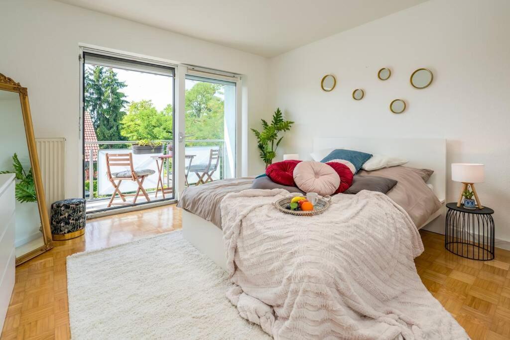 Eg Rechts -Wunderschone 80M² Grosse 3-Zimmer City Wohnung Nahe Salzburg Freilassing Exterior photo