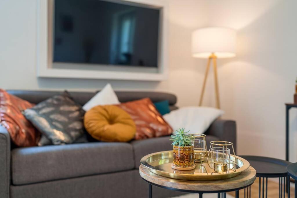 Eg Rechts -Wunderschone 80M² Grosse 3-Zimmer City Wohnung Nahe Salzburg Freilassing Exterior photo